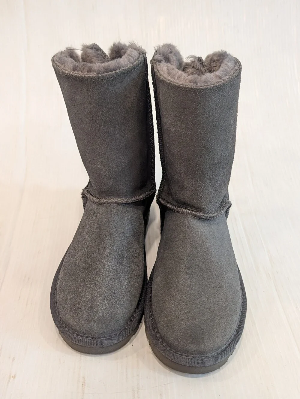 UGG Bailey Bling Glitz Kids Gray Suede Shearling Bow-Back Mid Boots Size 4